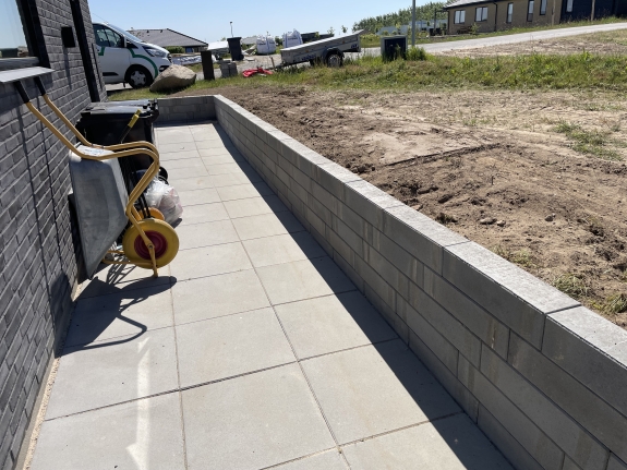 Støttemur opbygning i Hadsund